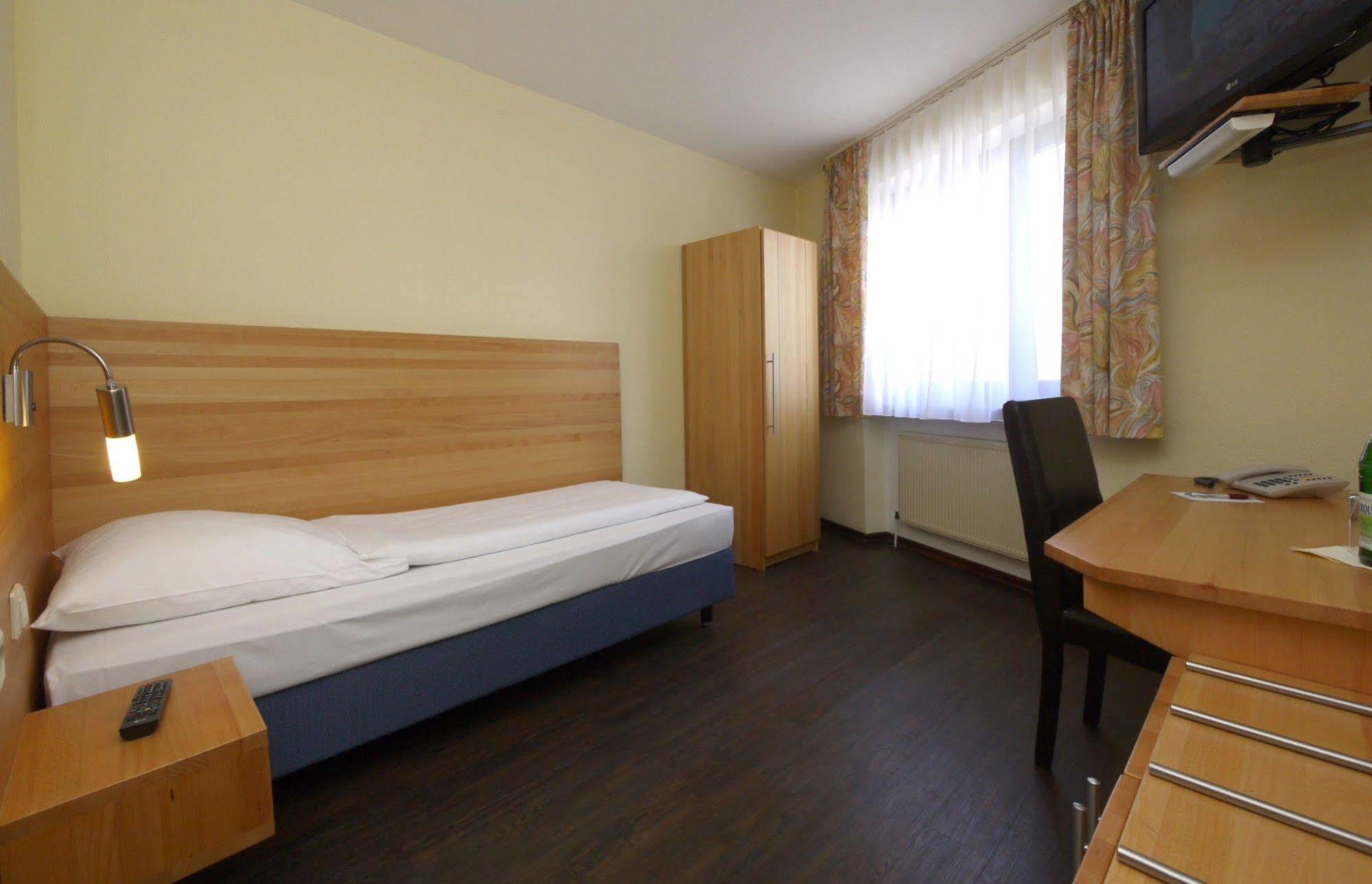 Hotel Pinger Remagen Exterior foto